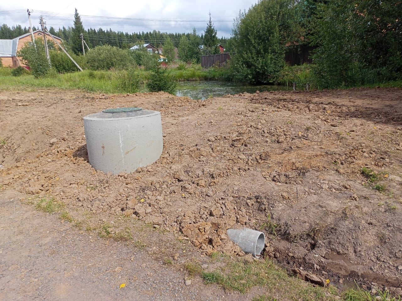 Оборудован пожарный пруд